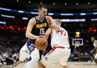 但他在3月 但他在3月