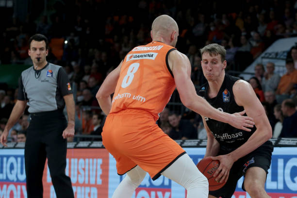 广东队在中 广东队在中